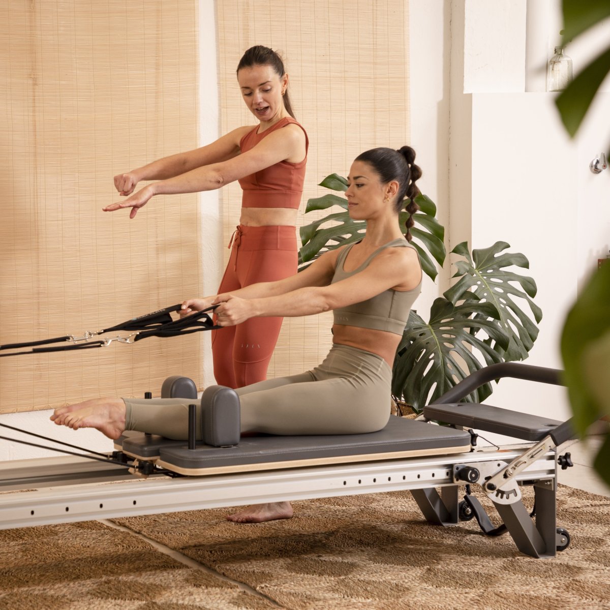 Reformer Pilates Aluminium Élégant et Fonctionnel | Elina Pilates®