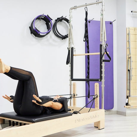 Reformer Pilates ESSENTIAL™ avec tour