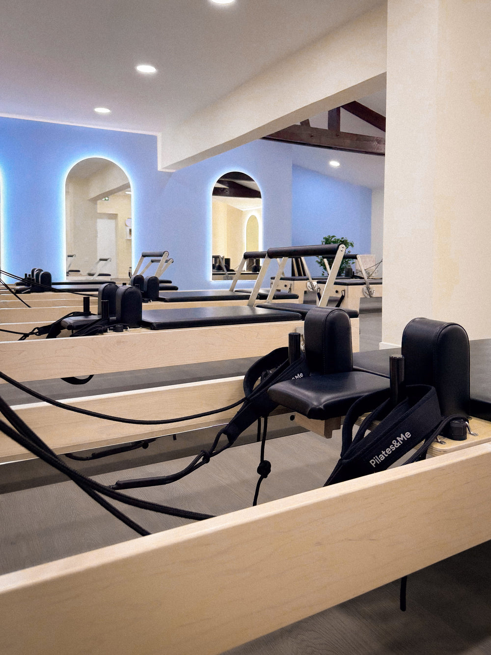 <h2>Des studios équipés, chaque mois.</h2>