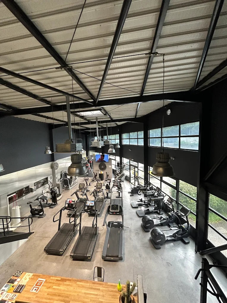 <h2>Des studios équipés, chaque mois.</h2>